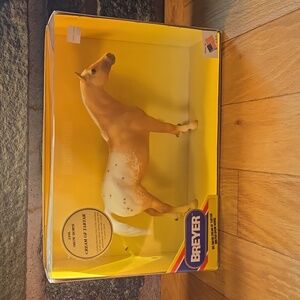 Vintage 1996 Cream of Tartar Breyer Show Horse new in box